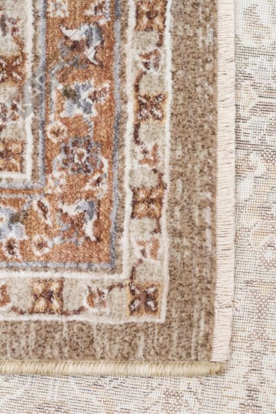 Sofia SOF01 Krem Gold Renkli El Dokuma Uşak Halı Desenlerine Sahip Makine Halısı