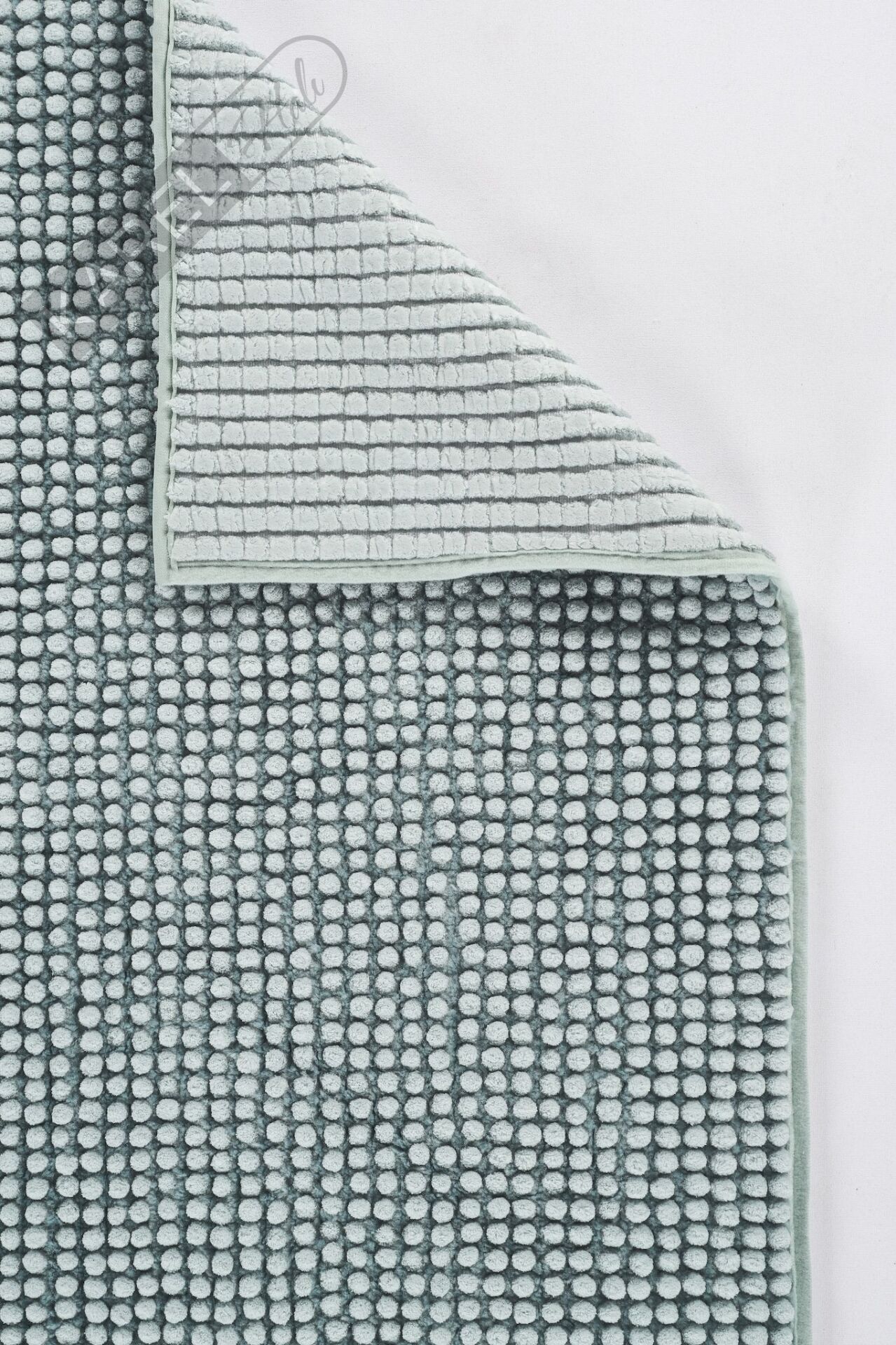 Apex Lava 1545 LV Mint