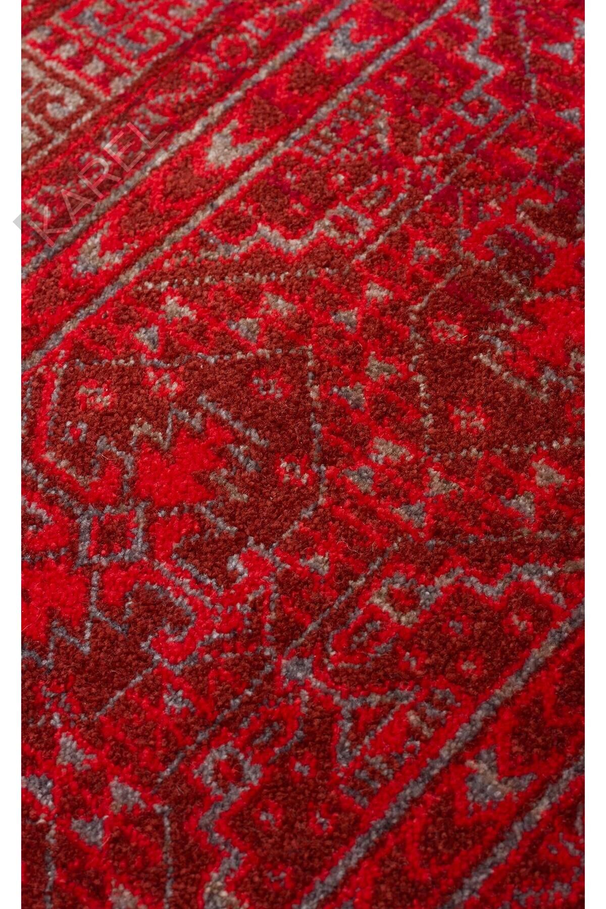 PIETRA PTA 17 RED Sıcak Renk Tonlarını Etnik Desenler ile Buluşturan Yumuşak Tuşeli Makine Halısı
